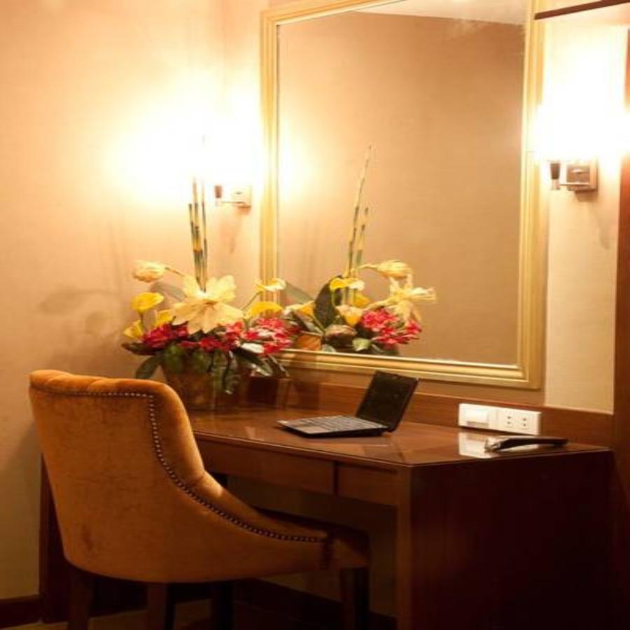 Royal Garden Hotel Ozamis Exterior photo